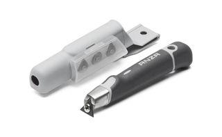 Malá škrabka s puzdrom, ANZA